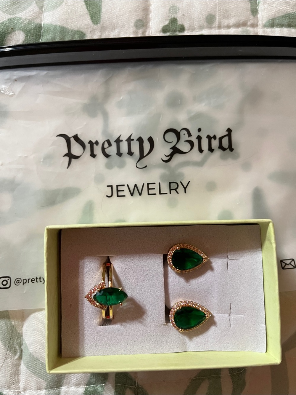 Pretty Bird Gold-Tone Emerald Green Teardrop Ring & Earring Set